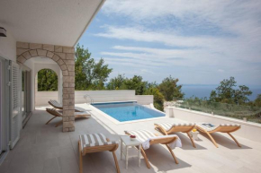 Villa Vintage & Modern a luxury villa in Tucepi